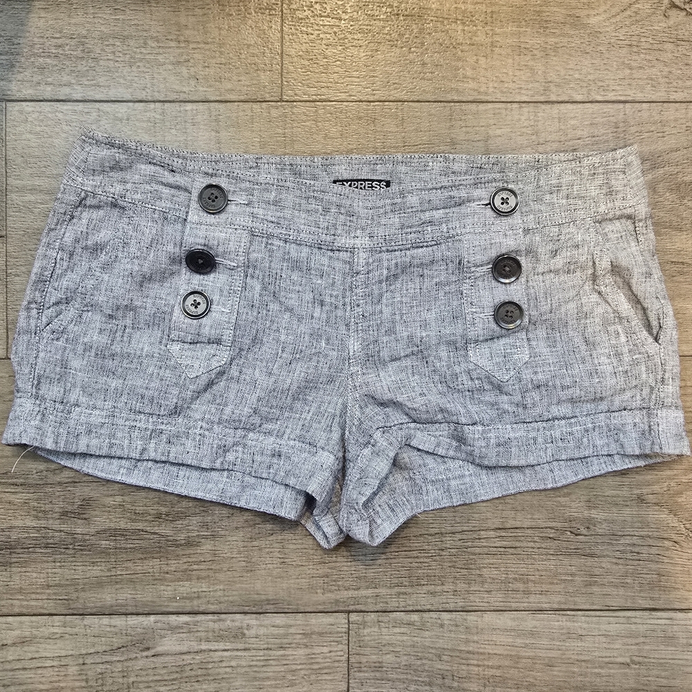 Express Shorts